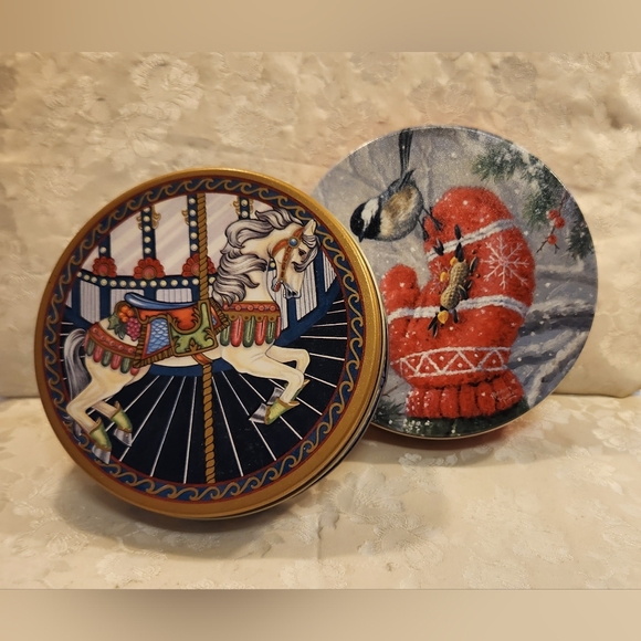Two Charming Pre-Owned Christmas Tins - Picture 2 of 2